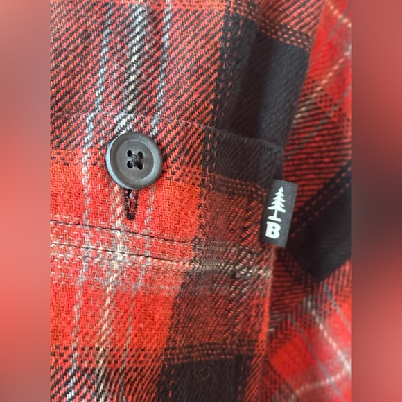 Bass Outdoor Red and Black Plaid Jacket shacket XS - Picture 7 of 9
